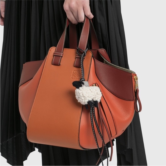 LOEWE Sheep Wool And Leather Keyring Charm - Picture 2 of 7